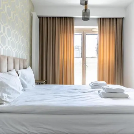 Urban Chic - Mennica - One Bedroom -citycenter&65 Apartment